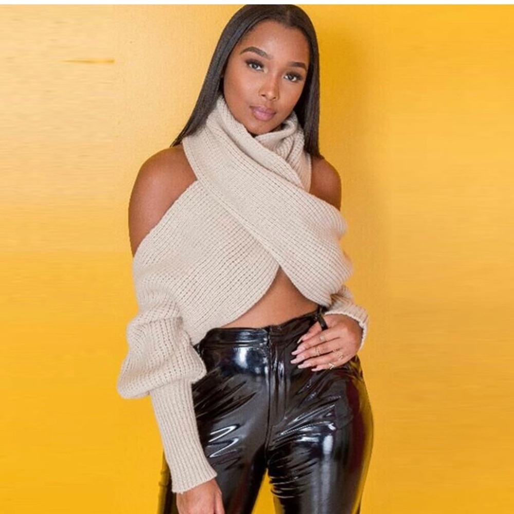 SEXY Sweater ! Beautiful fun and warm